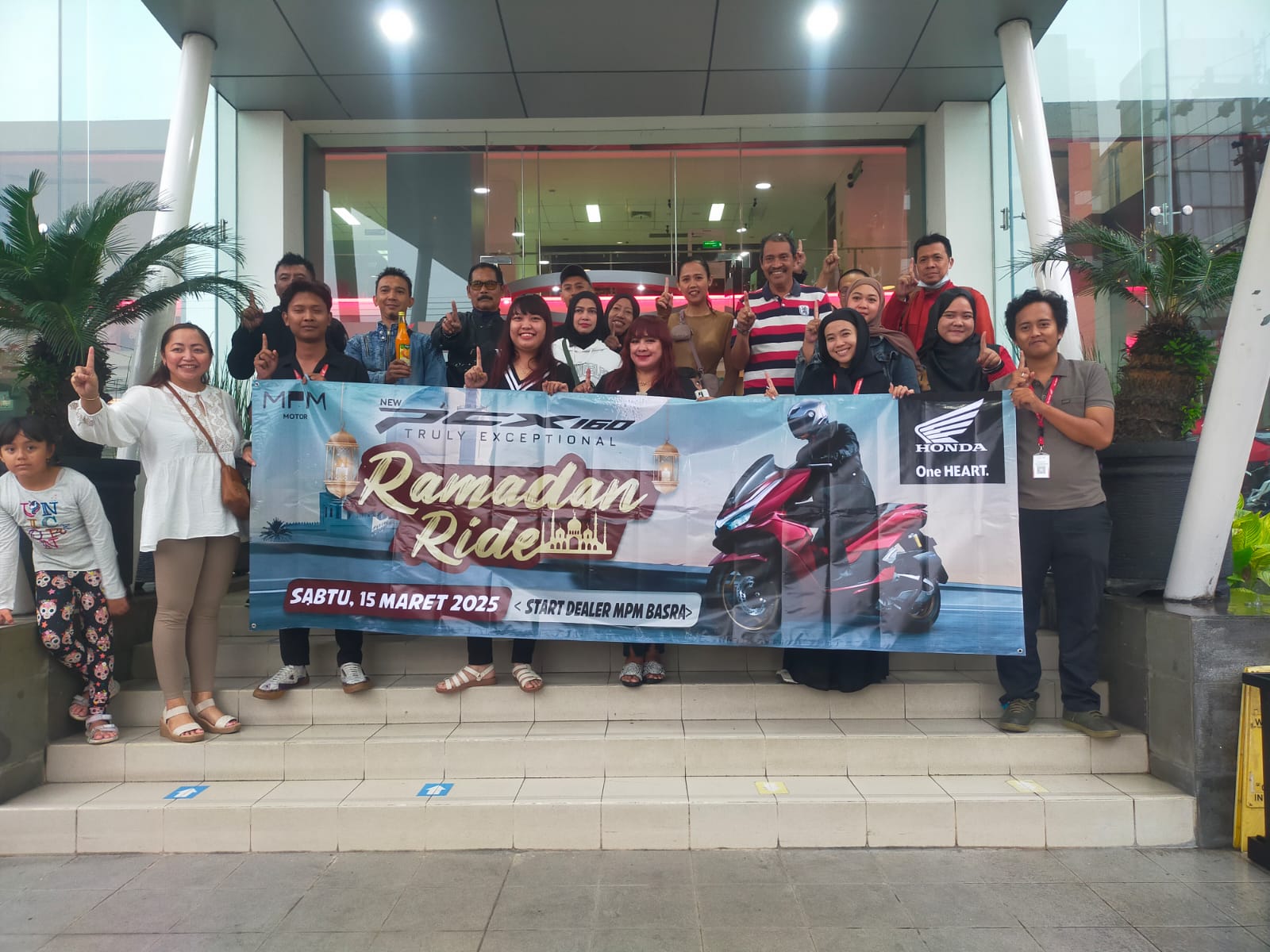Nikmati Kebersamaan di Bulan Penuh Berkah, MPM Honda Jatim Ajak Konsumen PCX dalam PCX Ramadanride